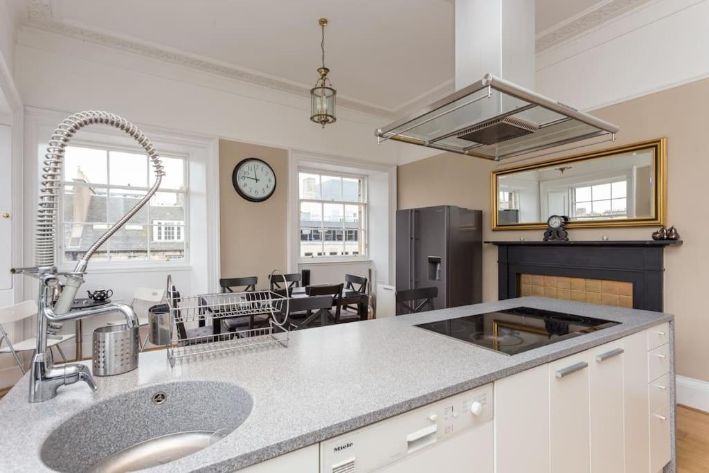 Prime Edinburgh City Centre - 4 Bed Penthouse Ngoại thất bức ảnh