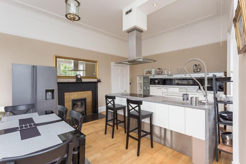 Prime Edinburgh City Centre - 4 Bed Penthouse Ngoại thất bức ảnh