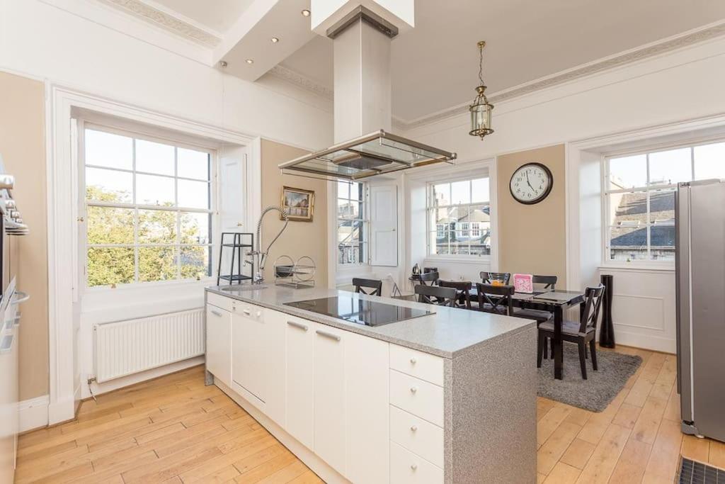 Prime Edinburgh City Centre - 4 Bed Penthouse Ngoại thất bức ảnh